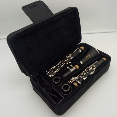 Clarinete Yamaha Ycl-255 - Preto