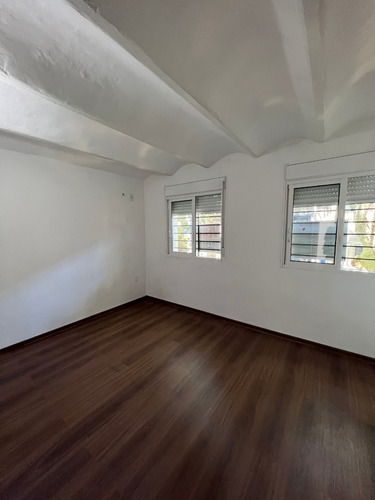 Imagen 9 de 16 de Venta Apartamento La Comercial Dos Dormitorios Patio Con Renta Beneficio Exoneracion De Irpf
