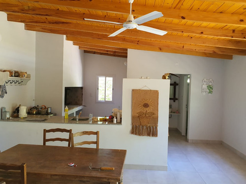 Imagen 17 de 20 de Hermosa Casa Quinta Con Quincho Y Pileta.