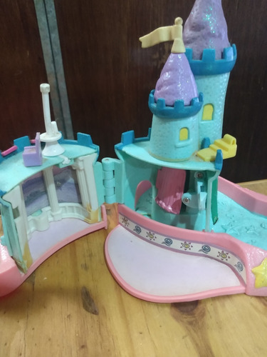 Imagen 3 de 4 de Starcastle - Beach Castle. Tipo Polly Pocket (1996)