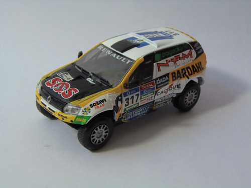 Renault Duster Rally Dakar Año 2016 1:43 Ixo