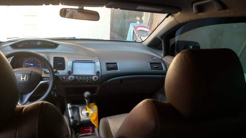 Honda - Civic Lxs 1.8