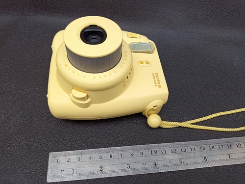 Camarapedia: Vieja Camara Polaroid Nf Camxyz (Usado)