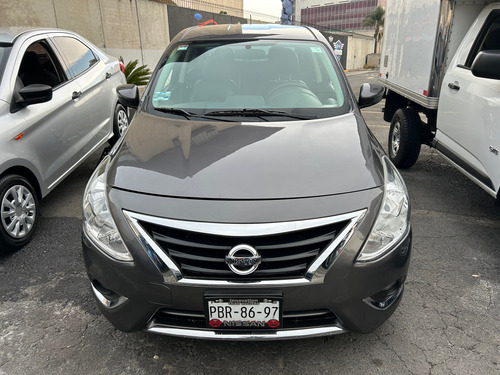 Nissan Versa 1.6 Exclusive Navi At