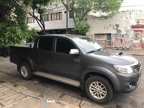 Imagen 1 de 5 de Toyota Hilux 3.0 Cd Srv Cuero 171cv 4x4 - E4 2014