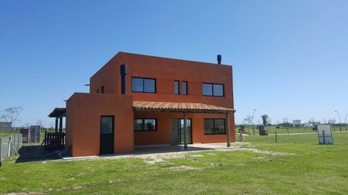 Excelente Casa A Estrenar En Puertos Del Lago Barrio Vistas
