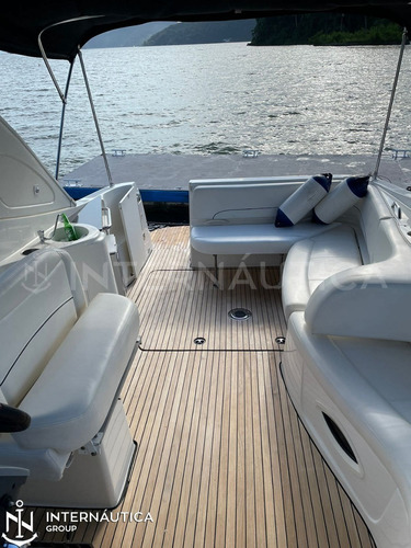 Imagem 3 de 16 de Bayliner 350 2012 Phantom Focker Ventura