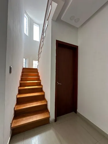 Hermosa Casa Urb Vistamar