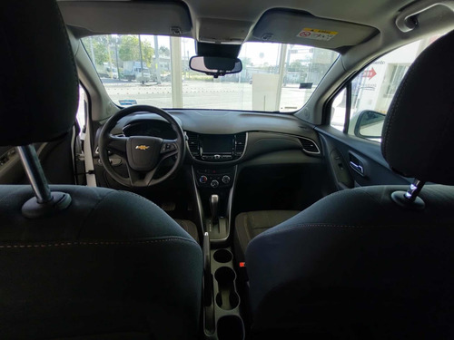 Imagen 12 de 13 de Nissan Sentra 2017 1.7 Sr Turbo Mt