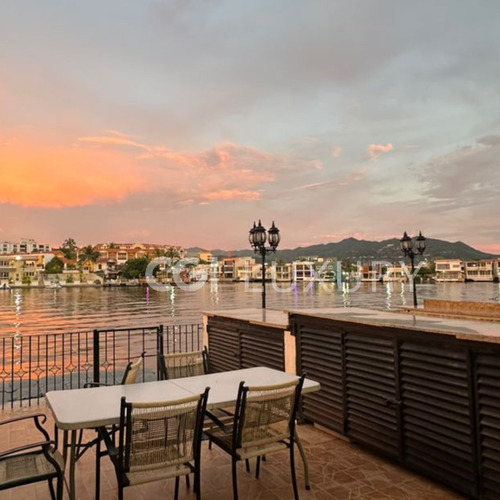 Cgi+ Luxury Lecheria Vende Casa En Pueblo Viejo