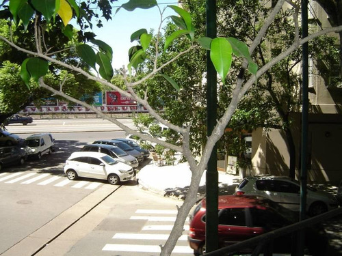 Imagen 3 de 11 de Teodoro Garcia Esquina Migueletes : Lindisima Esquina Apto Profesional / Oficina