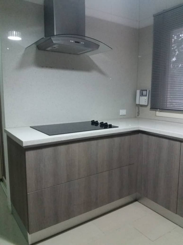 Imagen 11 de 18 de Apartamento En Altos De Guataparo, Valencia. Foa-699
