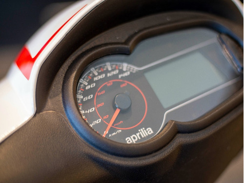 Aprilia Sr 160 Blanca Reserva Inmediata Abs Usb