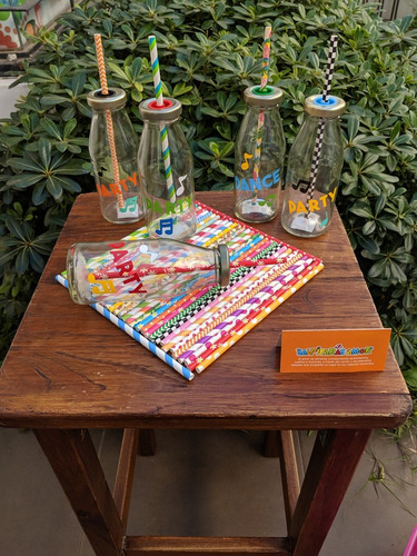 Frasco Con Tapa Y Sorbetes Fiesta C/vinilo Regalo