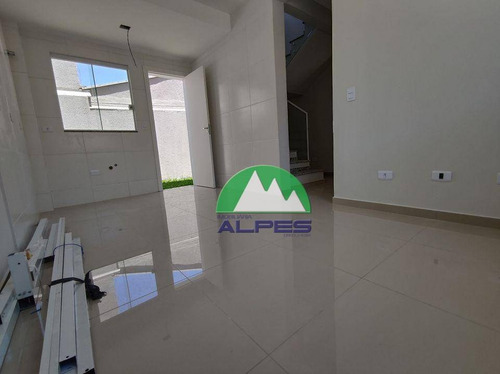 Sobrado Com 2 Dormitórios À Venda, 52 M² Por R$ 220.000,00 - Pinheirinho - Curitiba/pr - So1198