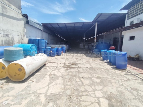 #24-2537 Amplio Galpon En Venta En Barquisimeto Zona Industrial 1 Lara Eo