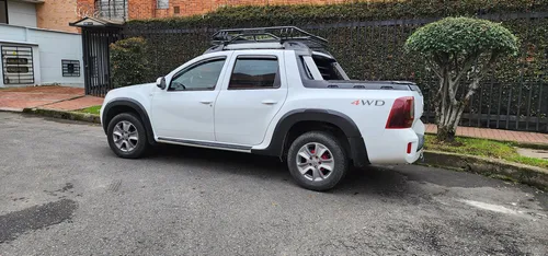 Renault Duster Oroch 2.0 Intens 4X4