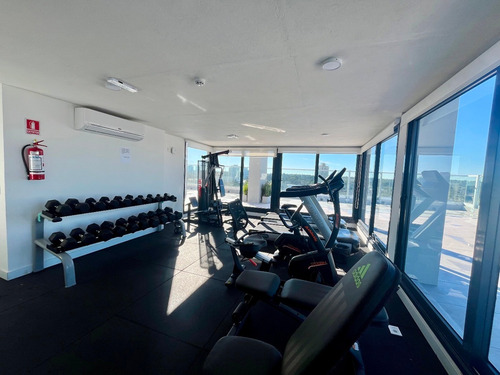 Venta De Monoambiente En Edificio View Punta Del Este