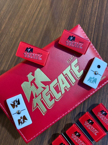 Domino Tecate + Domino Carta Blanca B/n Caja Madera