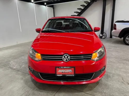 Volkswagen Vento 1.6 Highline At