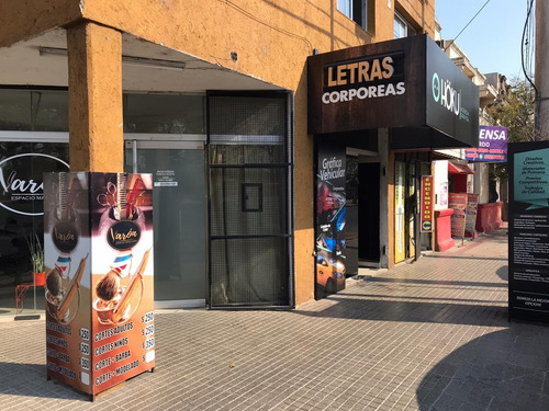 Imagen 2 de 5 de Vendo!! Oportunidad!! Local 21m2 Esq. Av. Bulnes