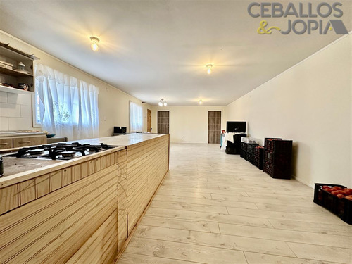 Casa En Venta De 2 Dorm. En Quilpué