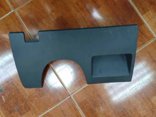 Tapa Inferior Izquierdo De Tablero Ford Fiesta Max 04