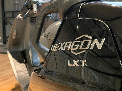 Imagen 3 de 12 de Piaggio Hexagon Lxt 180