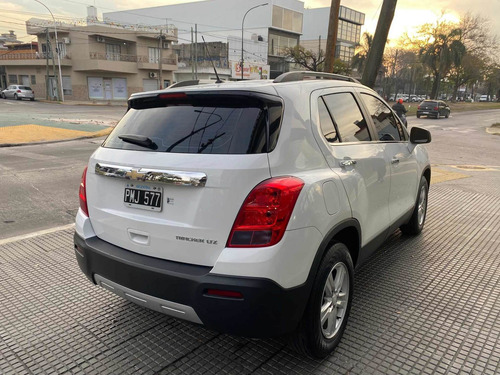 Imagen 6 de 11 de Chevrolet Tracker 1.8 Ltz Fwd Mt 140cv