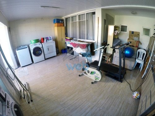 Imagem 26 de 30 de Sobrado À Venda No Bairro Cic, Com Três Quartos Sendo Um Suíte, Sala, Cozinha Ampla, Móveis Planejados, Churrasqueira E Fogão À Lenha. - Ca01445 - 69532530