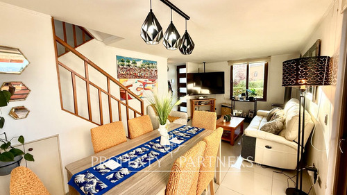 Estupenda Casa En Condominio Con Vista Al Mar