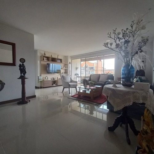 Apartamento En Venta En Medellín - Calasanz Cod 67130