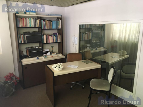 Imagen 4 de 9 de Oficina Ubicada En Pleno Centro De San Isidro!