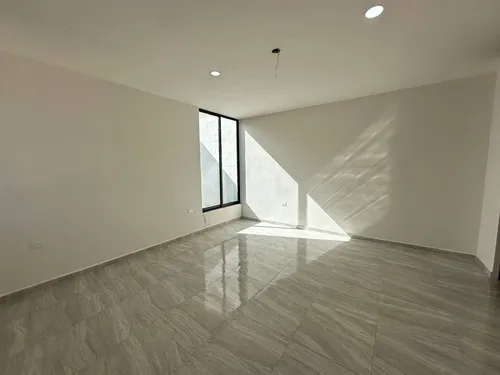 Venta De Casa Con Terreno De 1000 M2 En San Pedro Cholul | Dentro De Mérida