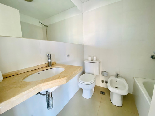 Imagen 15 de 30 de Increible Departamento De 3 Ambientes, 2 Baños, Con Gran Terraza Al Lago, Portezuelo Nordelta!