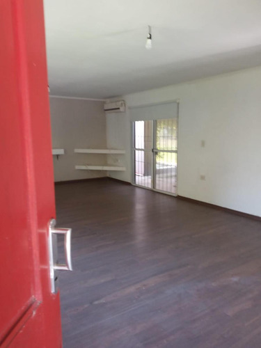 Casa En Venta - 3 Dormitorios 3 Baños - La Plata