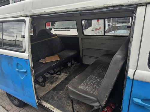 Volkswagen Kombi 1.4 Standard Total Flex 3p