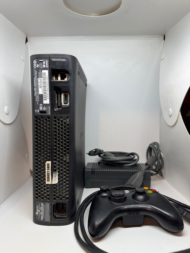Microsoft Xbox 360 Elite (Usado)
