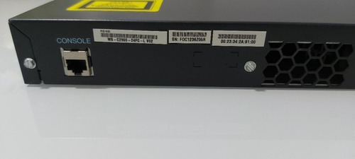 Imagem 3 de 5 de Switch Cisco 2960 24p Poe Ws-c2960-24pc-l