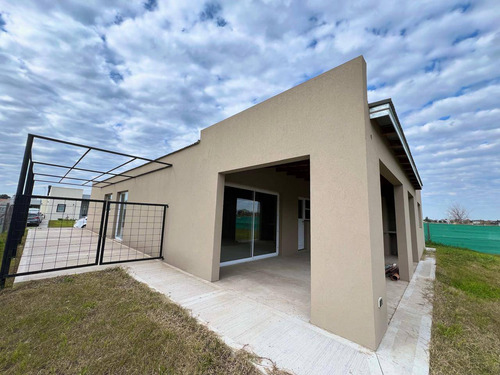 Venta De Casa 4 Ambientes Barrio Cerrado San Pablo En Pilar