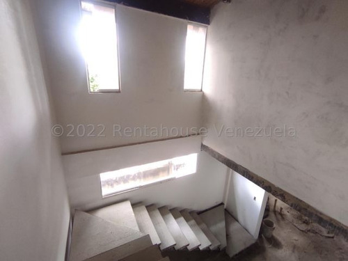 Imagen 12 de 20 de Estupendo Apartamento Duplex Urb. Lomas Del Limón Maracay 23-14898 Ejc 04243439046