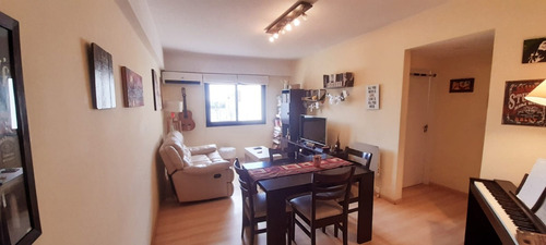 Imagen 2 de 14 de Amplio Dpto. 2 Amb. Contrafrente En Venta En Caballito - Posibilidad De Financiación De Hasta Un 50% Del Valor