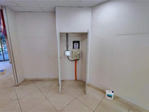 Arriendo Local Comercial 206m2 Las Condes Metro Manquehue.