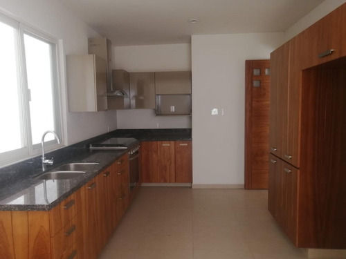 Imagen 6 de 15 de ¡¡¡ Oportunidad ¡¡¡ Casa En Venta Fraccionamiento Mayorazgo León Gto.