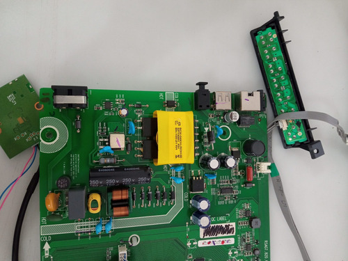 Rsag7 820 6834 Mainboard Hisense 40h5b2 Serie 0e4 (Usado)