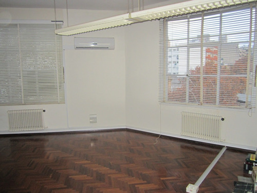 Gran Calidad Constructiva, Impecable, Garaje Fijo.-