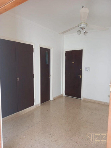 Imagen 5 de 11 de 1 1/2 Amb Calle En Centro - Ref: 1623