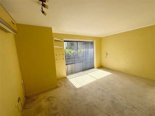 Casa En Arriendo De 5 Dorm. En Huechuraba