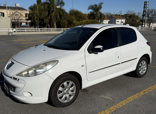 Peugeot 207 1.4 Allure 75cv