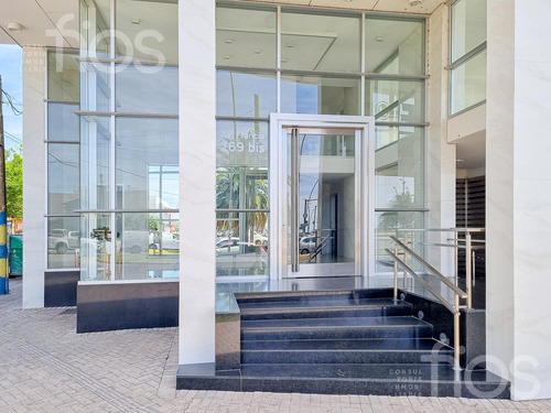 Venta Departamento De Tres Dormitorios Con Balcon, Cochera Doble Y Amenities En Puerto Norte